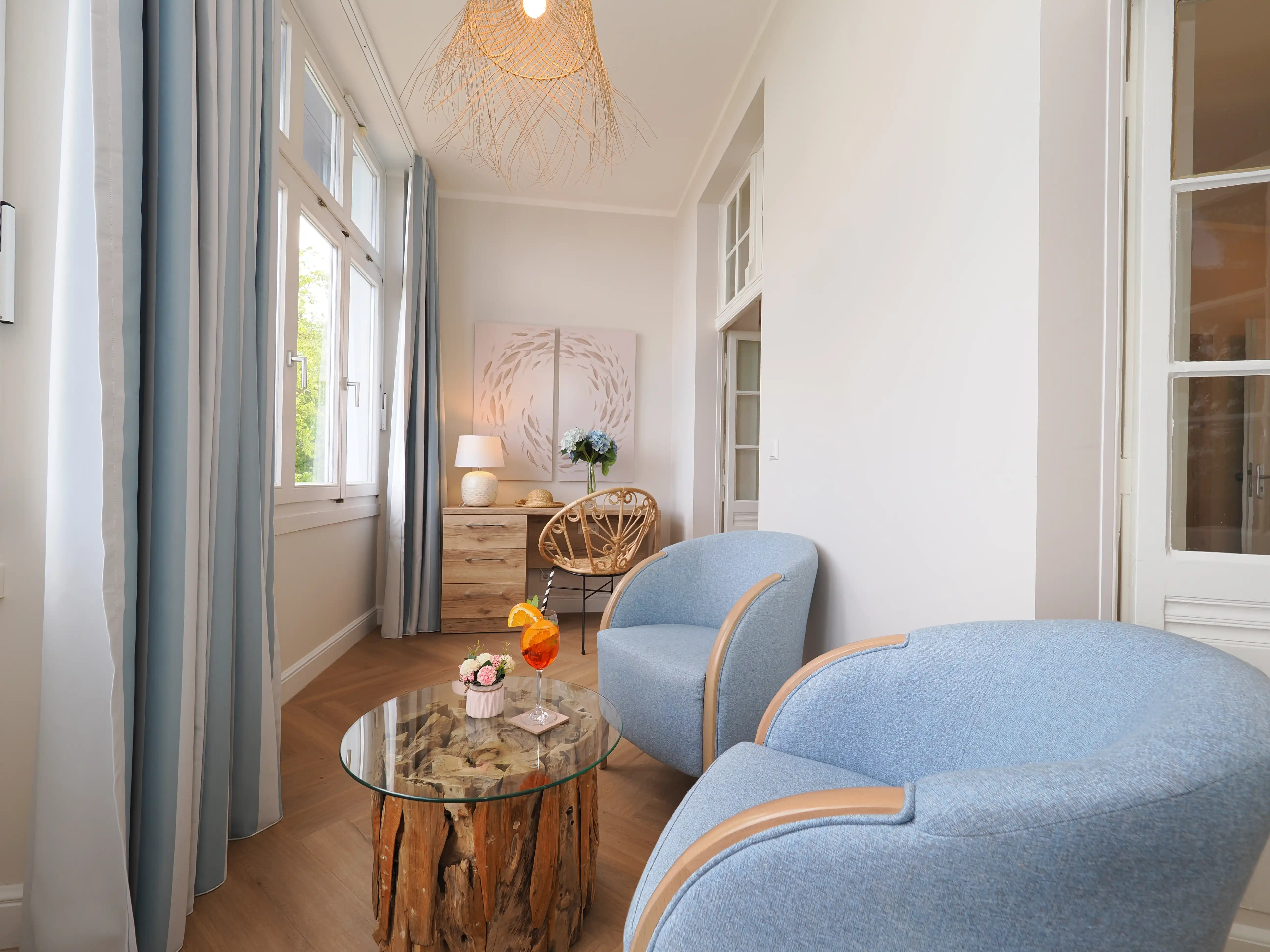 Juniorsuite mit Schlafcouch und Meerblick