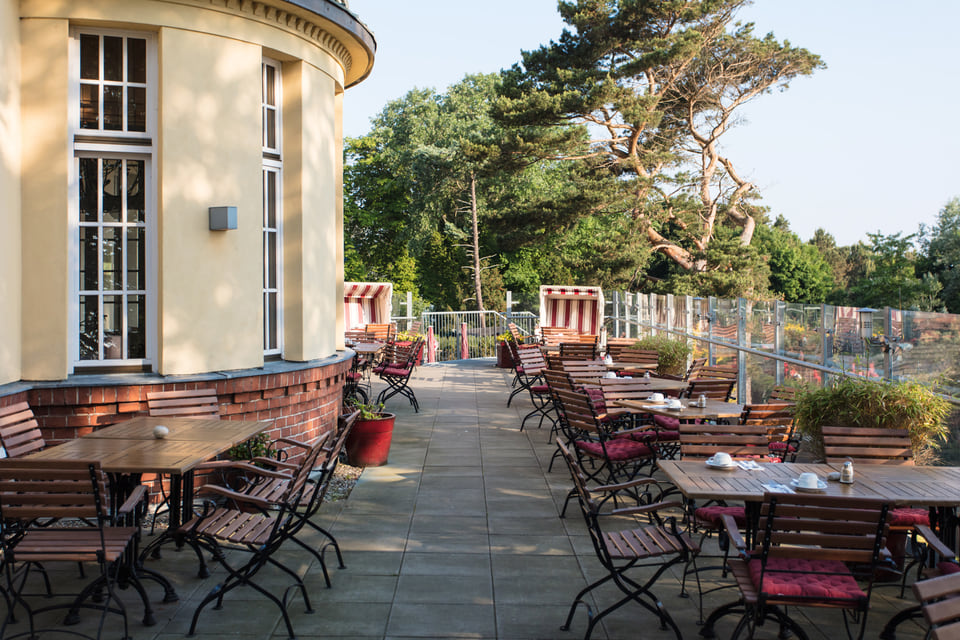 Die Außenterrasse des Reustaurants